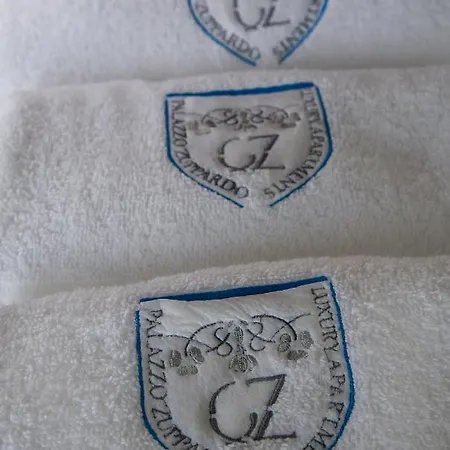 Palazzo Zuppardo Luxury 펜션
