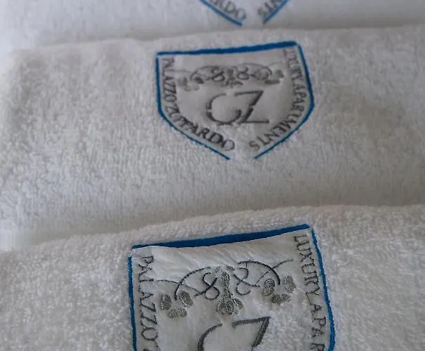 Palazzo Zuppardo Luxury בית נופש